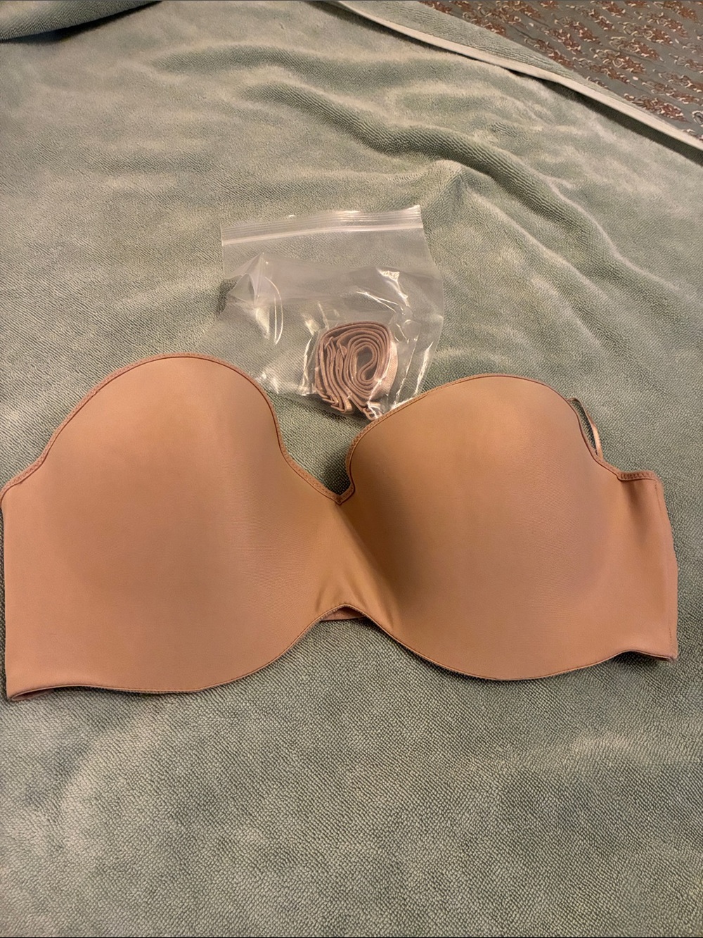 Lilyette Convertible Strapless Smooth Molded Bra in Nude/Taupe